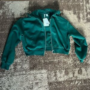 Green cropped zip up